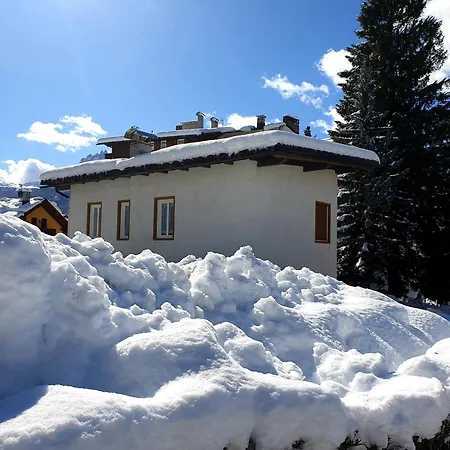 Luminoso Ed Accogliente, Centralissimo Indipendente Appartamento Cortina dʼAmpezzo